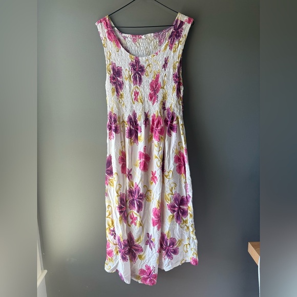 Floral Sleeveless Dress - White and Purple, stretchy, flowy 
Size large - Picture 1 of 5